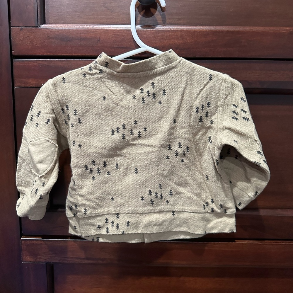 Charming Tan Button-Up Shirt with Tree Pattern - Picture 3 of 3